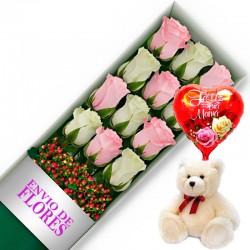 CAJA DE 12 ROSAS ROSADAS Y BLANCAS MAS PELUCHE Y GLOBO DÍA DE LA MADRE