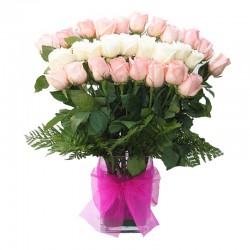 Florero de Rosas  Blancas y Rosadas - 30 rosas