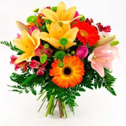 Ramo de Flores Mix en Tonos Naranjas Mediano Lillums Gerberas