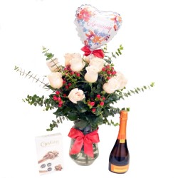 Florero con 12 Rosas Rosadas para Aniversario más Chocolates y Champagne