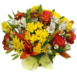 Cesta Mediana con  Liliums Rosas y Flores Mix Tonos Naranjos