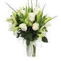 Florero 12 Rosas Y 10 Lilums Blancos