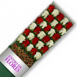 Caja de 30 Rosas Mix Rojas y Blancas