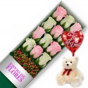 Caja de 12 Rosas Mix Rosadas y Blancas + Peluche y Globo